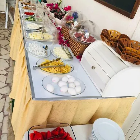 Evin Πανσιόν 2*