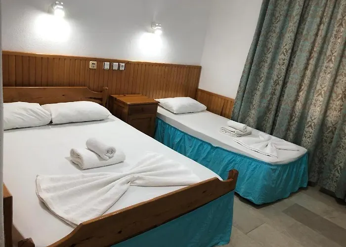 Evin Guest house Side